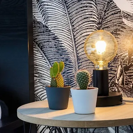 Tendance, 2min De L'hyper-centre Caen