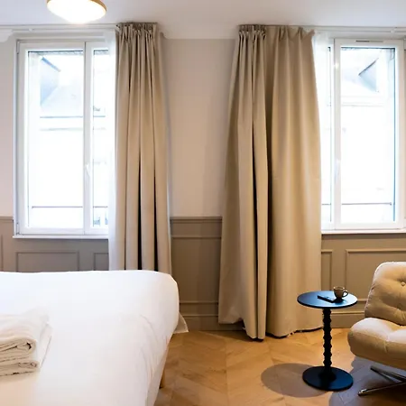 Suite privée tout confort rénovée, Esprit hôtel 4 étoiles Appartamento Caen