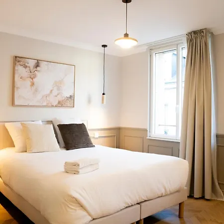 Suite privée tout confort rénovée, Esprit hôtel 4 étoiles Appartamento *