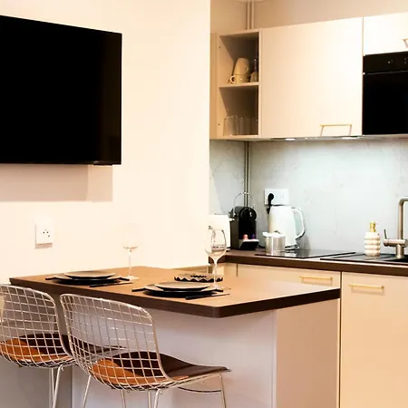 Suite privée tout confort rénovée, Esprit hôtel 4 étoiles Caen