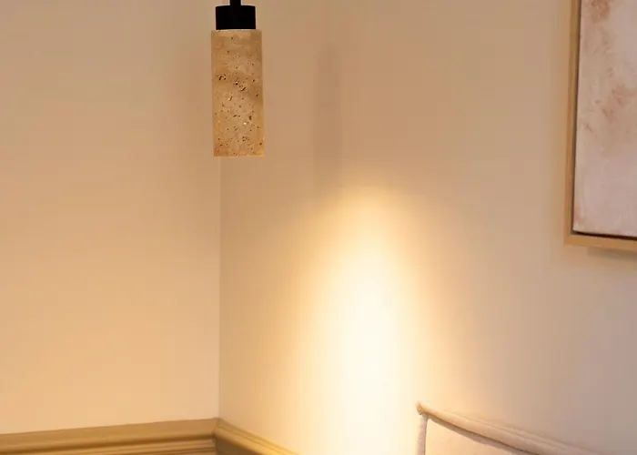 Suite privée tout confort rénovée, Esprit hôtel 4 étoiles Caen