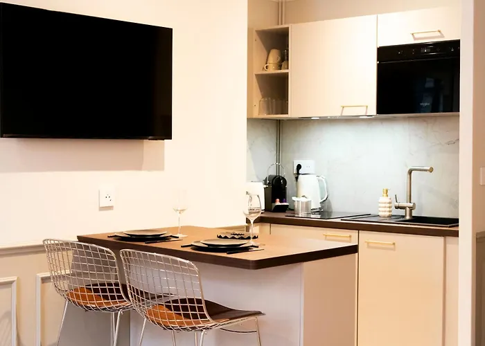 Suite privée tout confort rénovée, Esprit hôtel 4 étoiles Caen